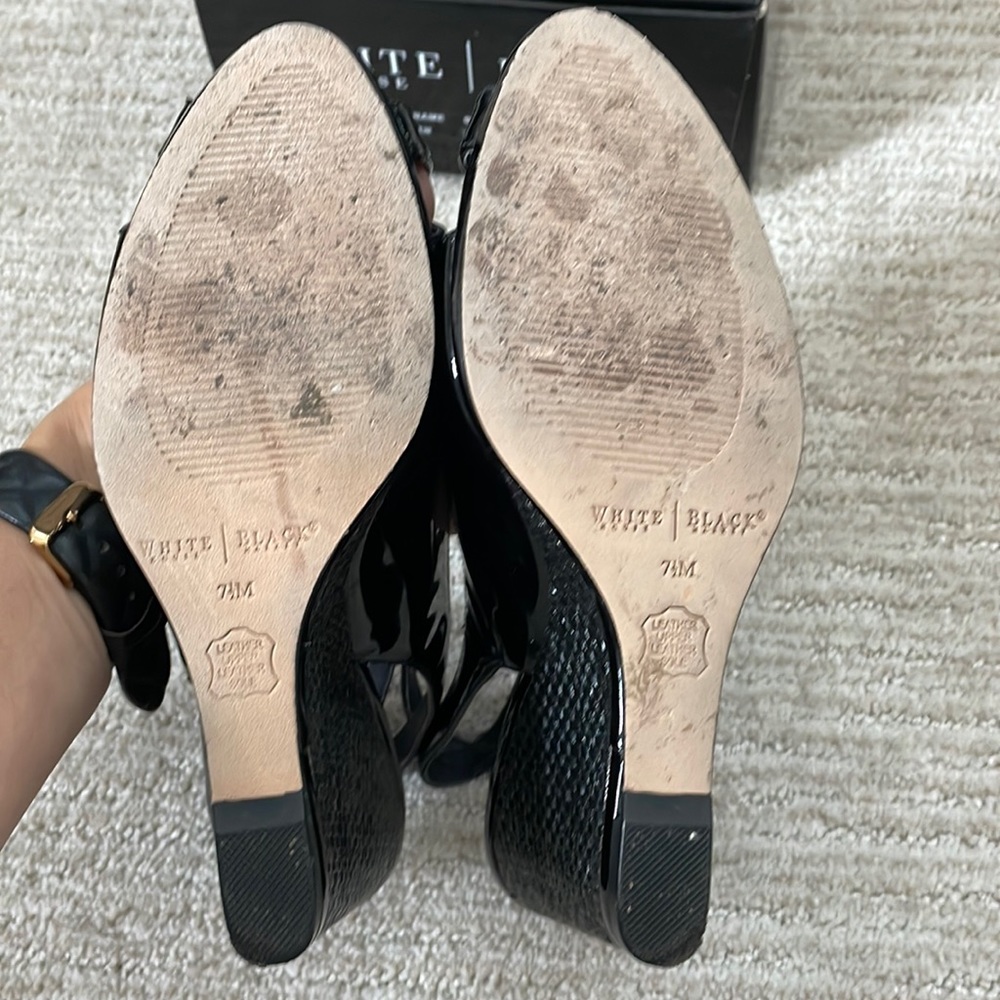 White House|Black Market Karen black leather wedges, size 7.5 - Picture 4 of 7
